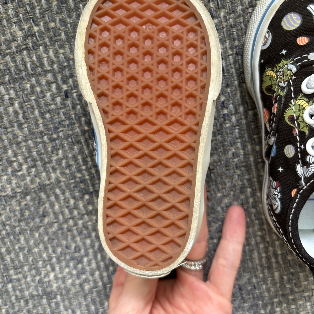 🌌 Vans Toddler Glow Cosmic Zoo Authentic Elastic Sneakers – Size 4 👟✨ - Picture 5 of 7
